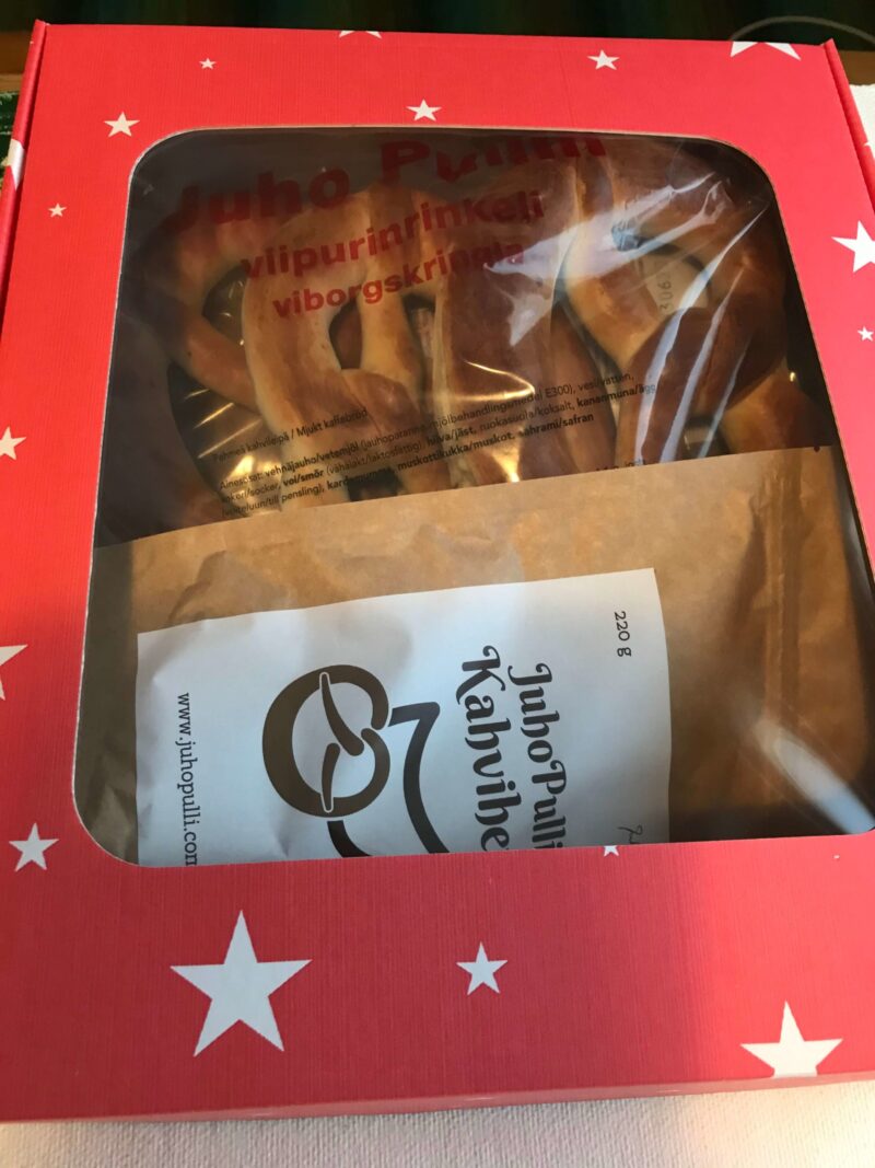 Lahjapaketti, punainen tähtilaatikko (6kpl pientä rinkeliä + kahvi)